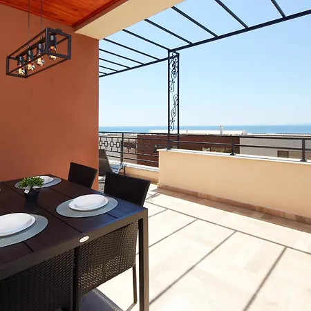 Niko's Deluxe ネセバル