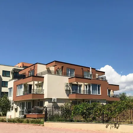 Niko's Deluxe Apartment Nesebar