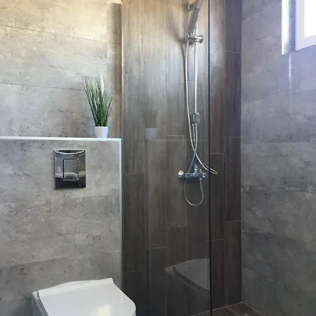 Niko's Deluxe Appartement *