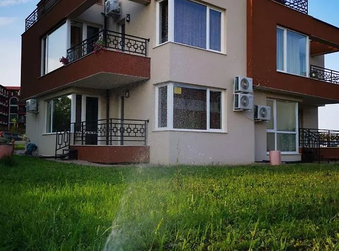 Niko's Deluxe Appartement *