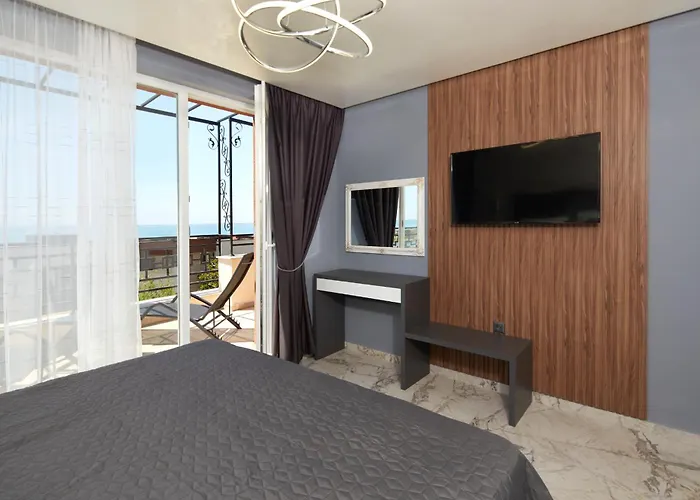 Niko's Deluxe Nessebar